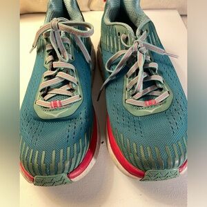 Turquoise Hoka running shoes size 8.5